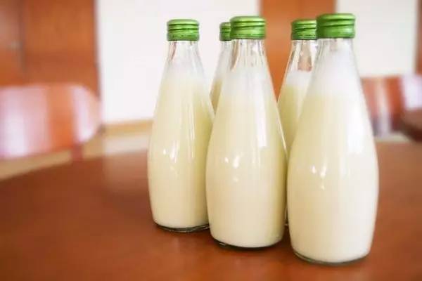 打算戒煙嗎？8大食物助你一臂之力，但請警惕酒精飲料（包括脫醇酒）